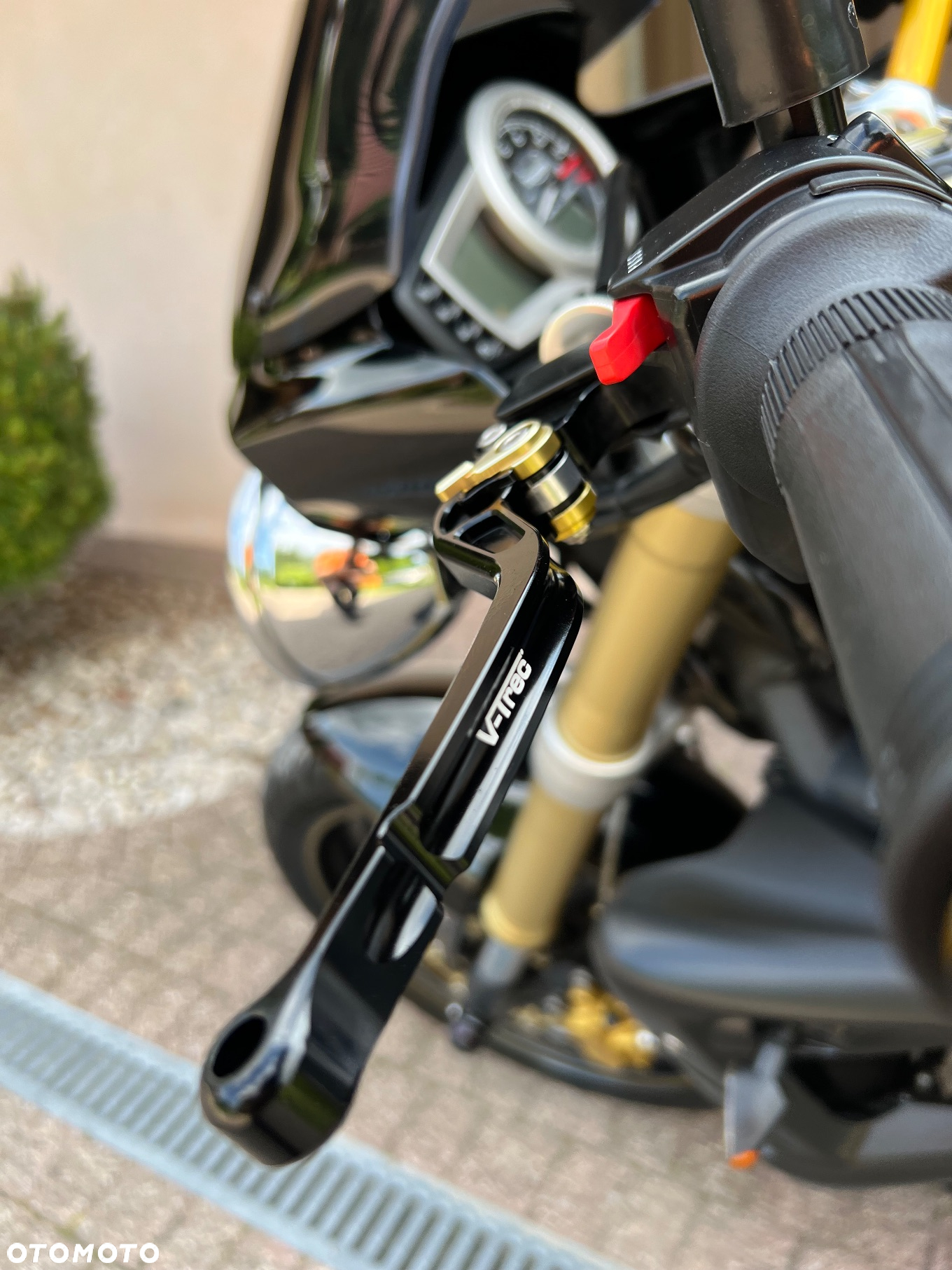 Triumph Street Triple - 23