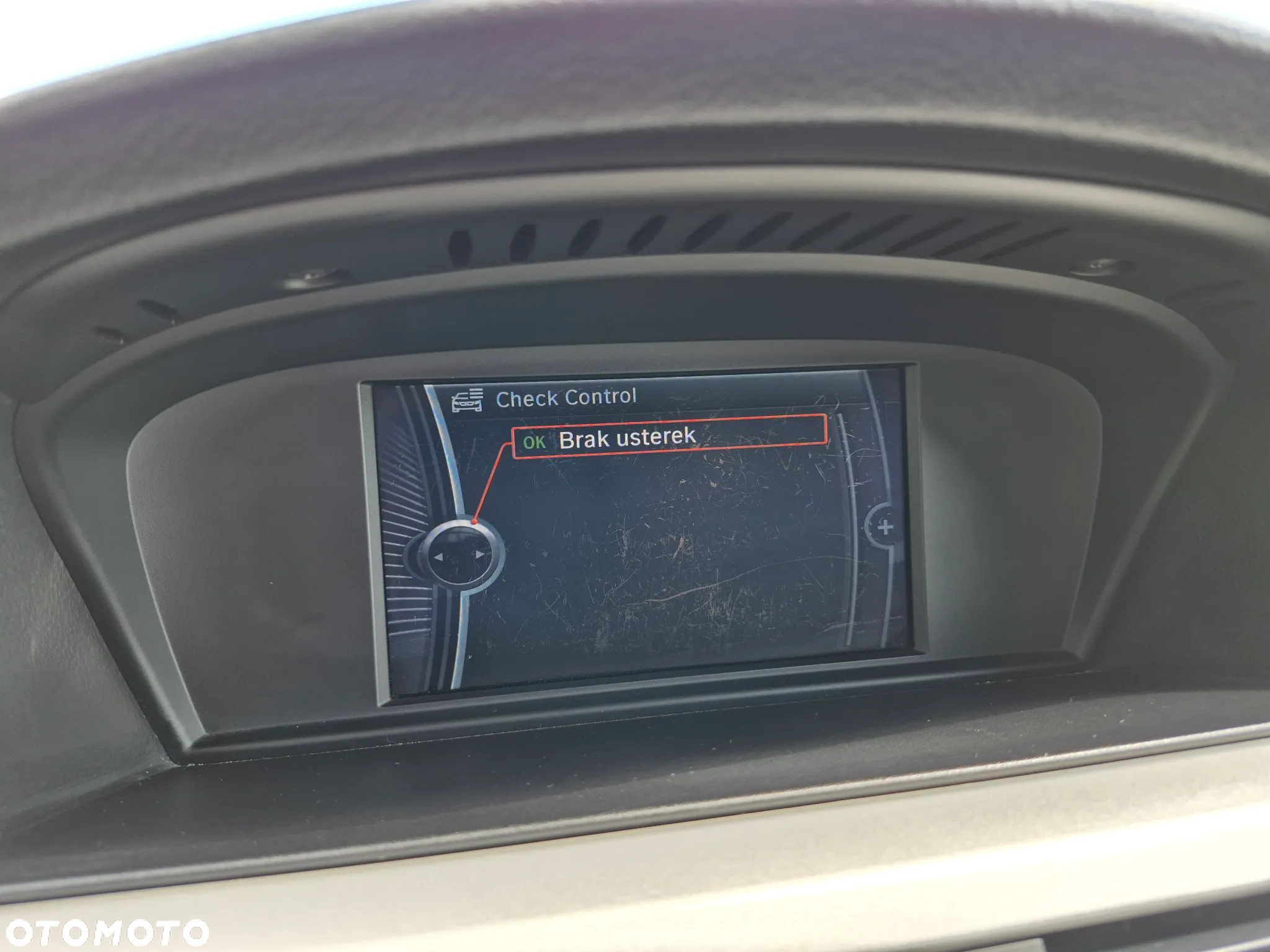 BMW Seria 3 318i Touring - 25