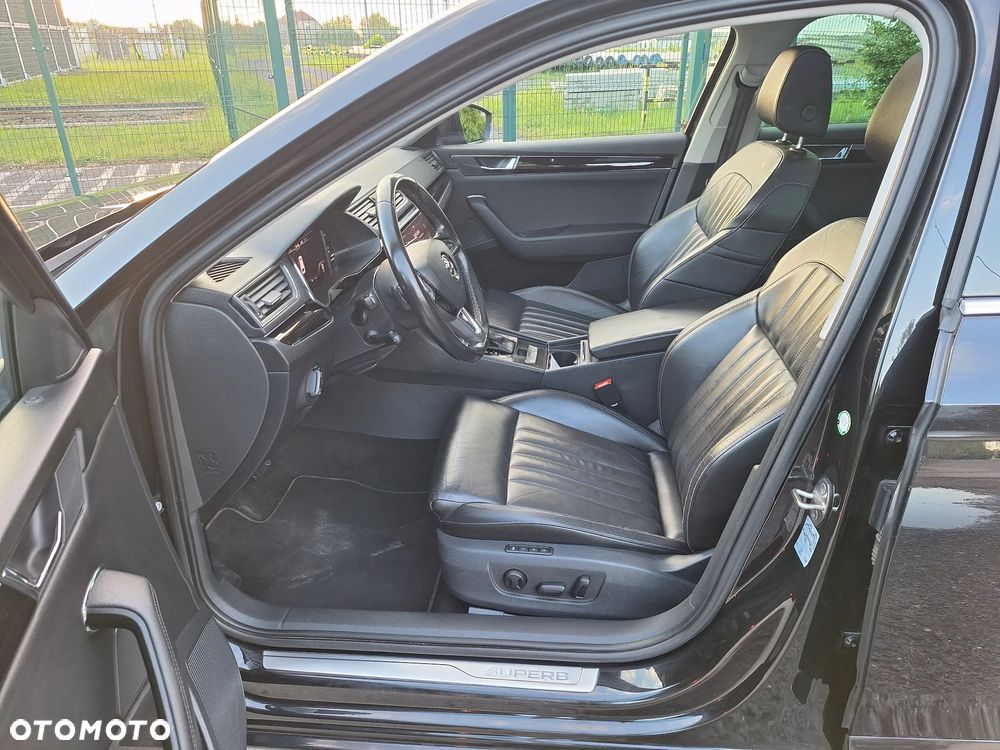 Skoda Superb 2.0 TDI 4x4 L&K DSG - 9
