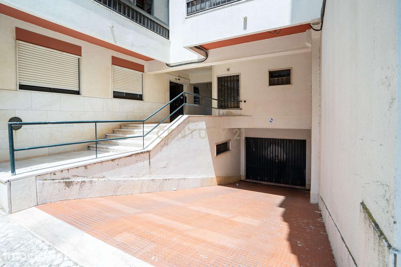Fantástico Apartamento T2 Transformado em T3 na Parede – Próximo da Pr - Grande imagem: 4/33