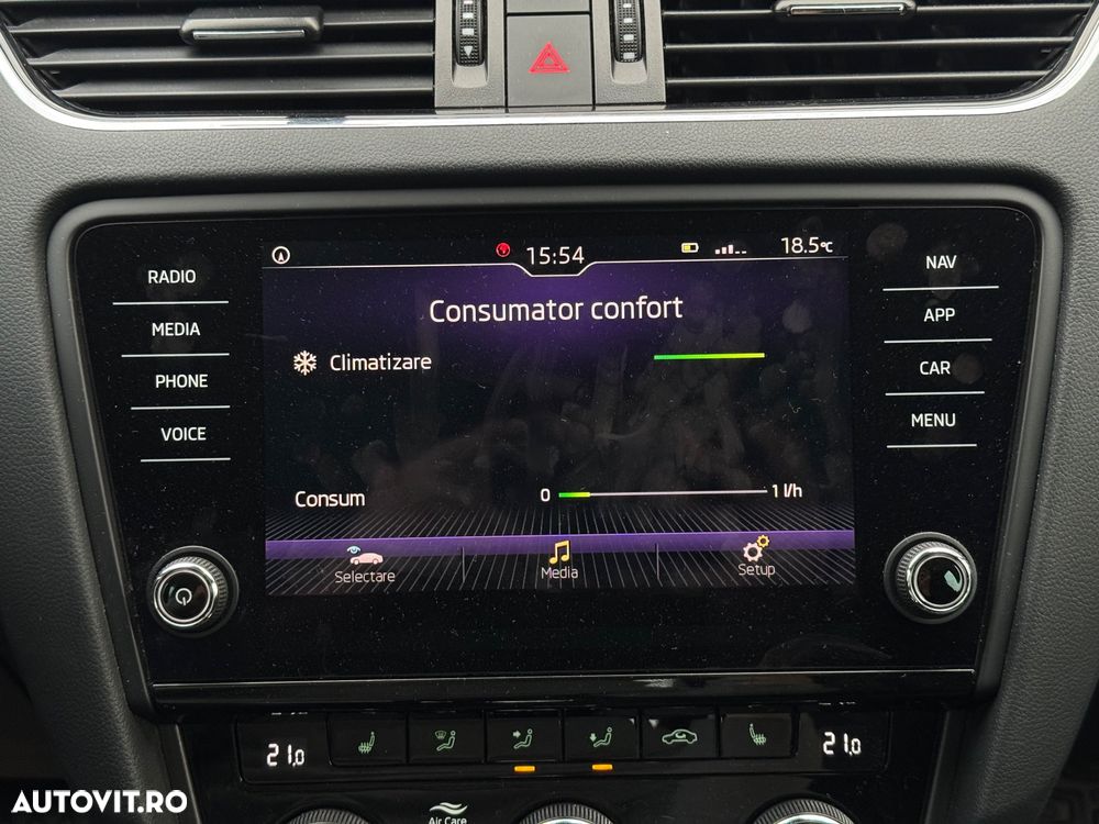 Skoda Octavia 2.0 TDI DSG Style - 24