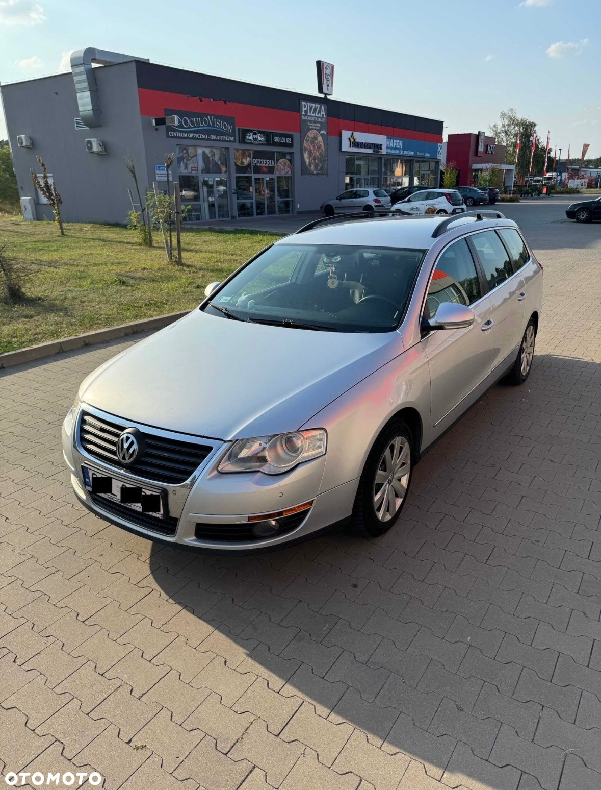 Volkswagen Passat 2.0 TDI DPF BlueMot Comfortline - 2