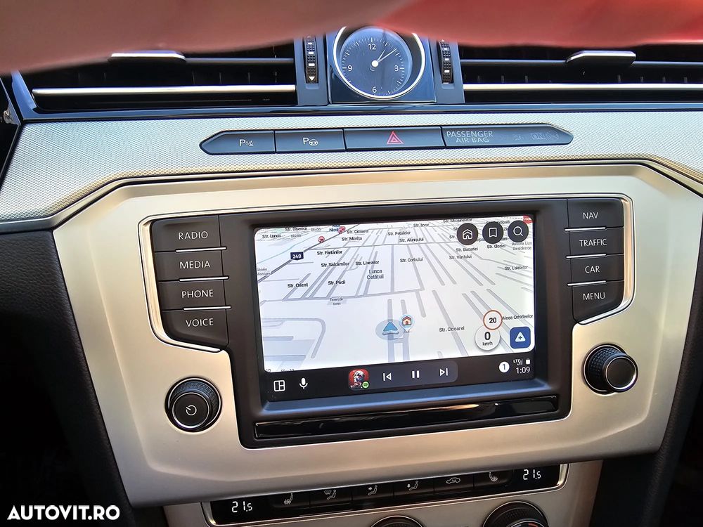 Volkswagen Passat 2.0 TDI Comfortline - 7