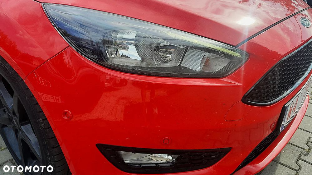 Ford Focus 1.5 EcoBoost Start-Stopp-System ST-Line - 4