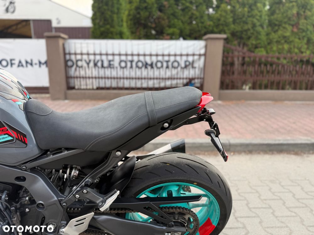 Yamaha MT - 24