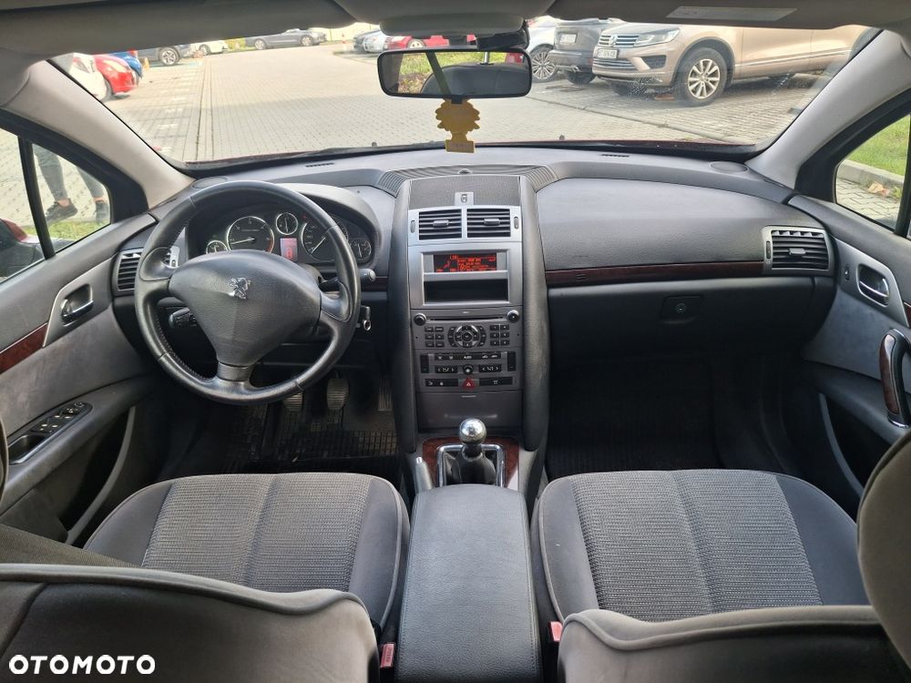 Peugeot 407 - 8