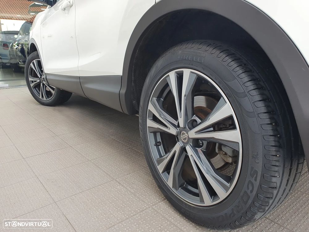 Nissan Qashqai 1.5 dCi N-Connecta - 13