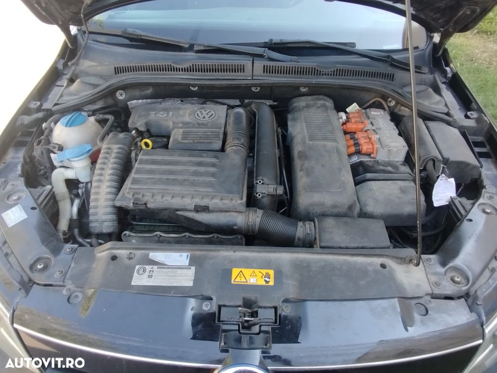 Volkswagen Jetta 1.4 DSG Highline - 16
