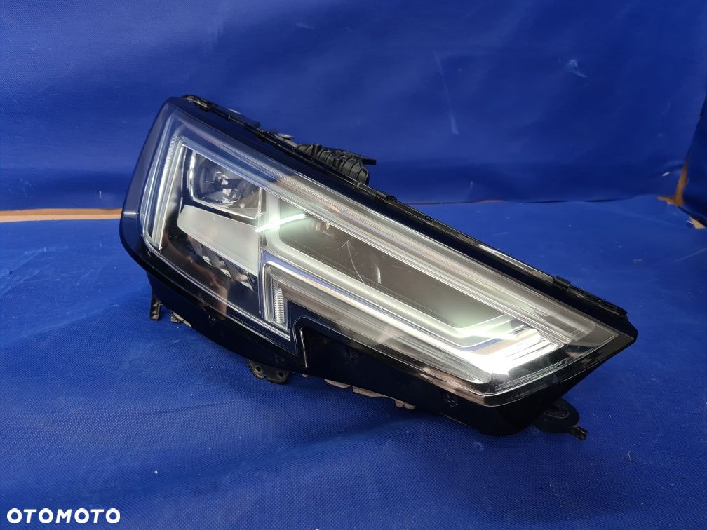 LAMPA reflektor prawy przód FULL LED AUDI A4 B9 8W EU prawa przednia - 1