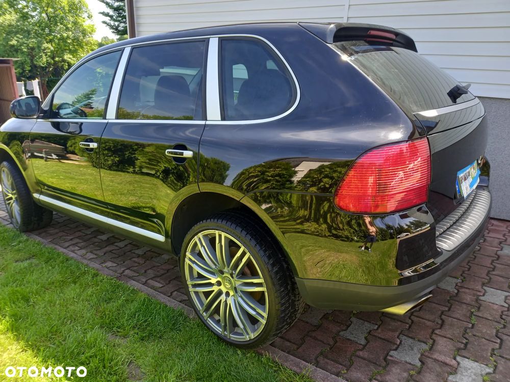 Porsche Cayenne - 19
