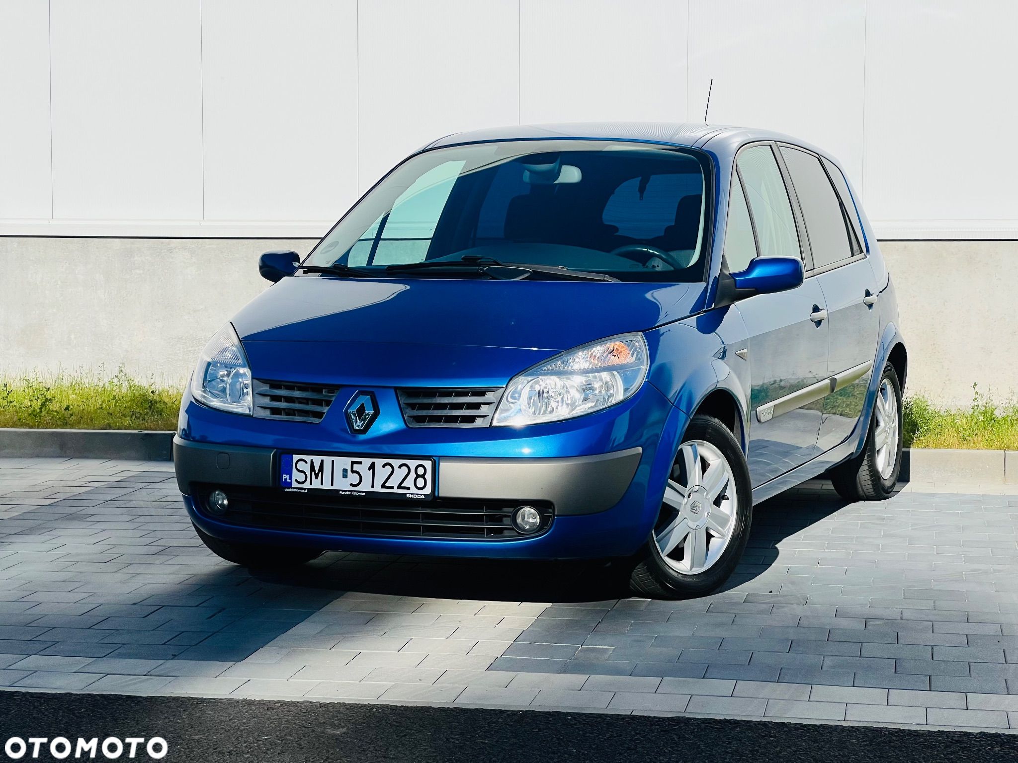 Renault Scenic 1.6 16V 110 Dynamique - 1