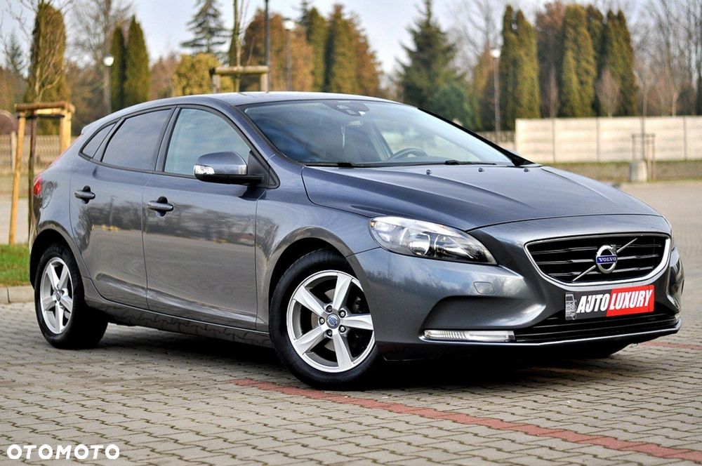 Volvo V40 D2 Momentum - 13