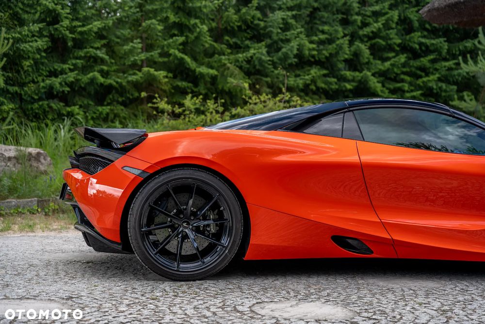 McLaren 720S Spider Performance - 9