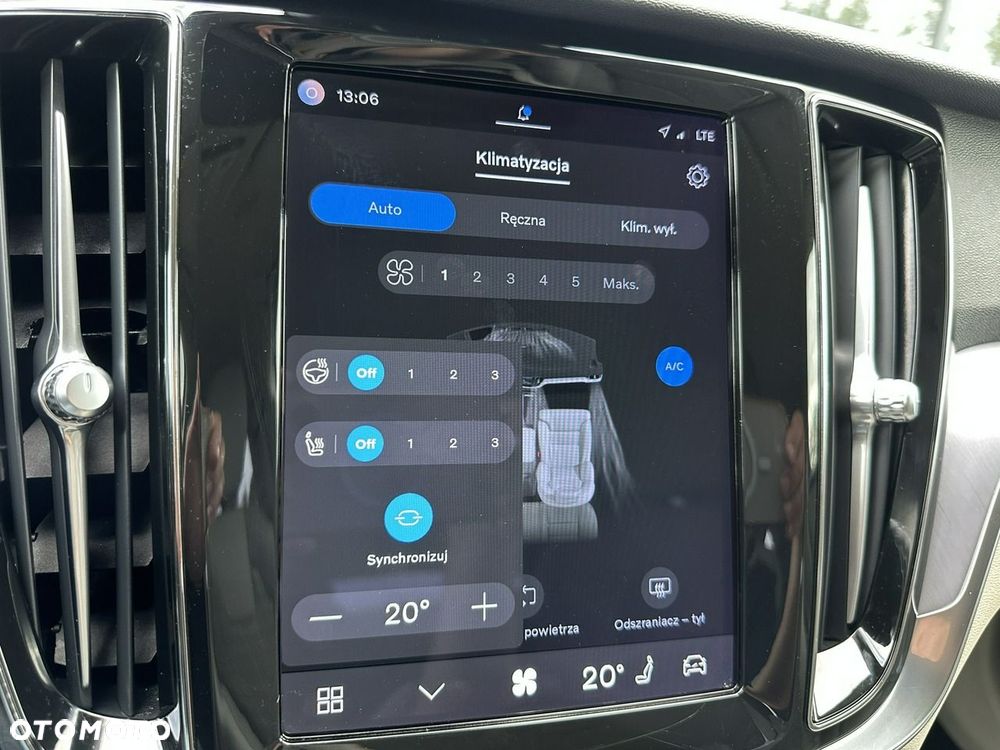Volvo V60 B3 B DKG Essential - 25