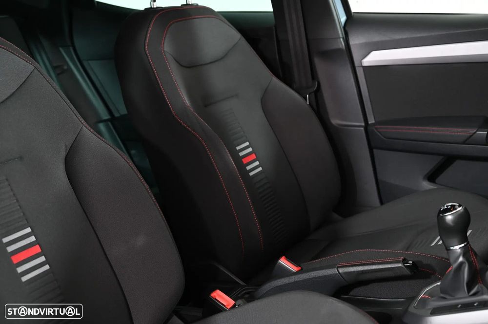 SEAT Arona 1.0 TSI FR - 29