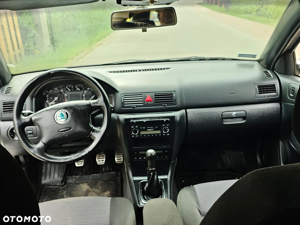 Skoda Octavia 1.8T Elegance - 19