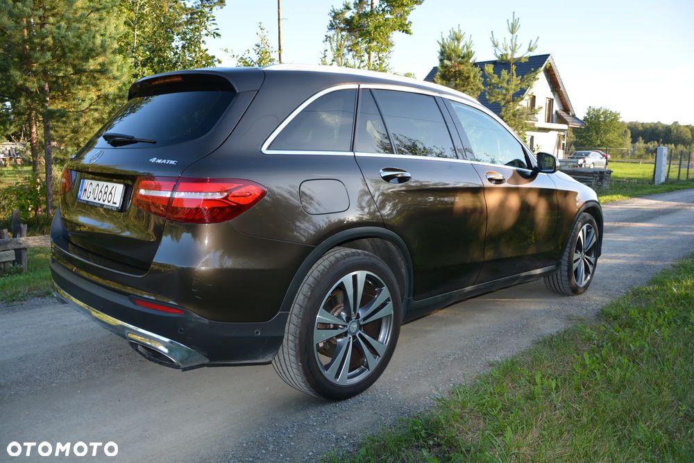 Mercedes-Benz GLC - 9