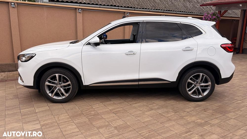 MG EHS Luxury - 27