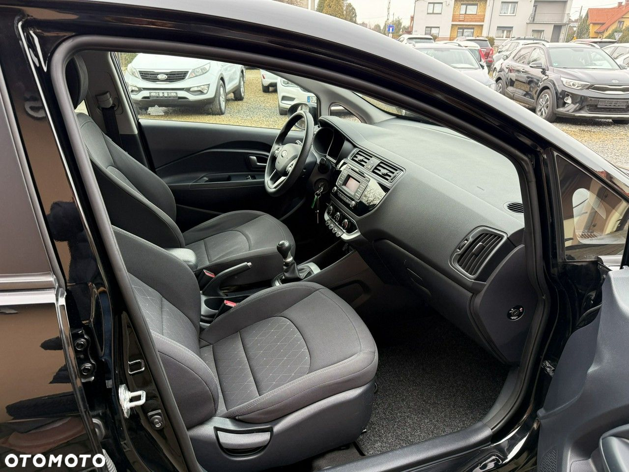 Kia Rio - 17