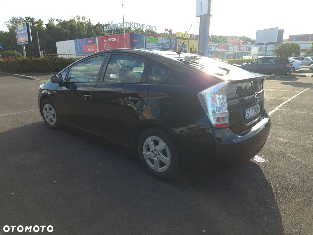 Toyota Prius - 8