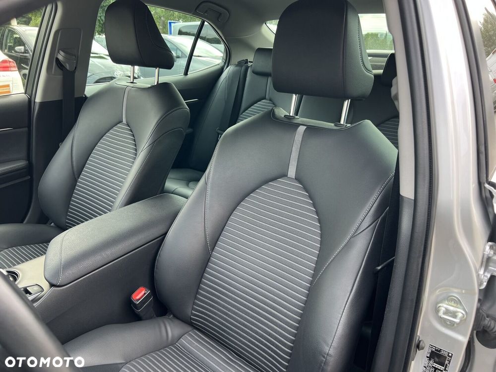 Toyota Camry 2.5 Hybrid Prestige CVT - 14