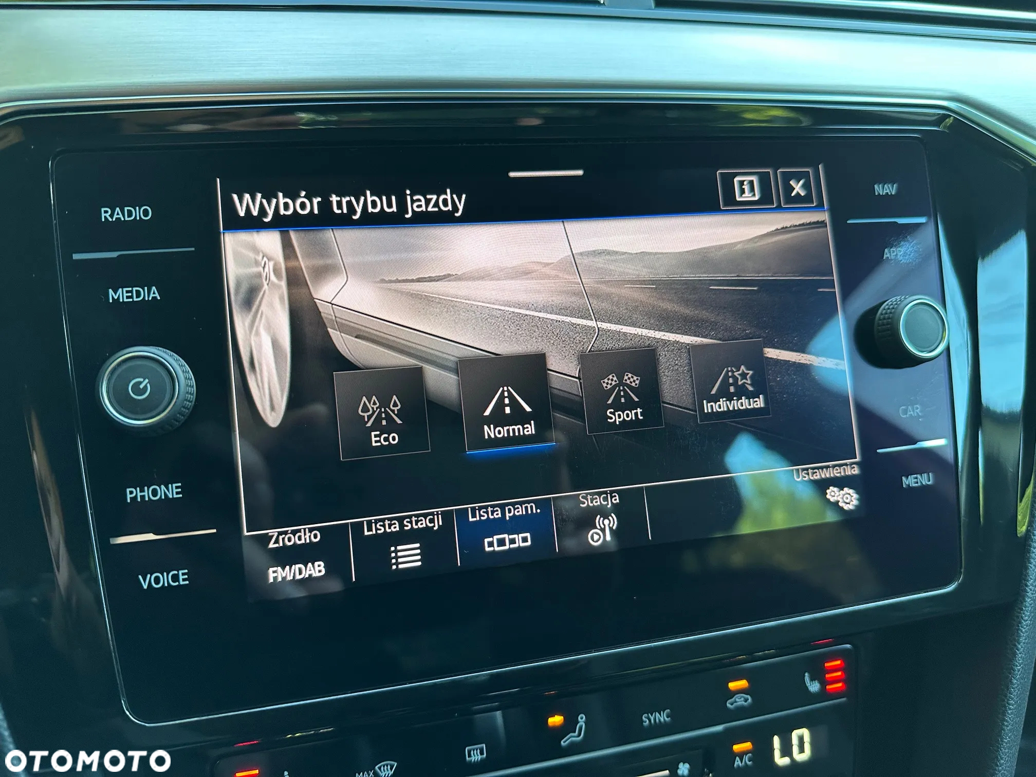 Volkswagen Passat 2.0 TSI Elegance DSG - 30