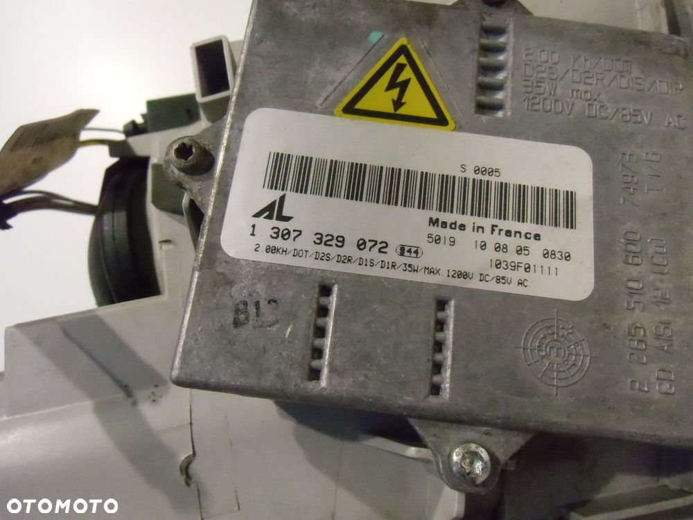 LAMPA LAMPY REFLEKTOR XENON MERCEDES W203 00 - 04'' KOMPLET - 9