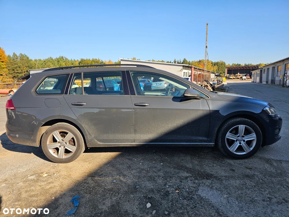 Volkswagen Golf Variant 2.0 TDI BlueMotion Technology Comfortline - 12