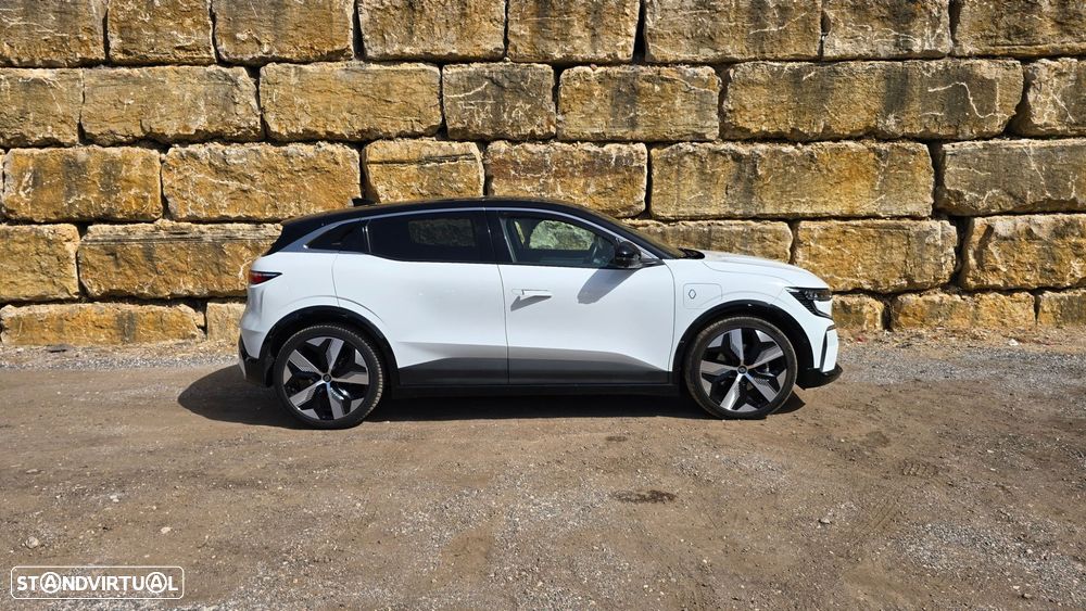 Renault Mégane E-Tech - 4