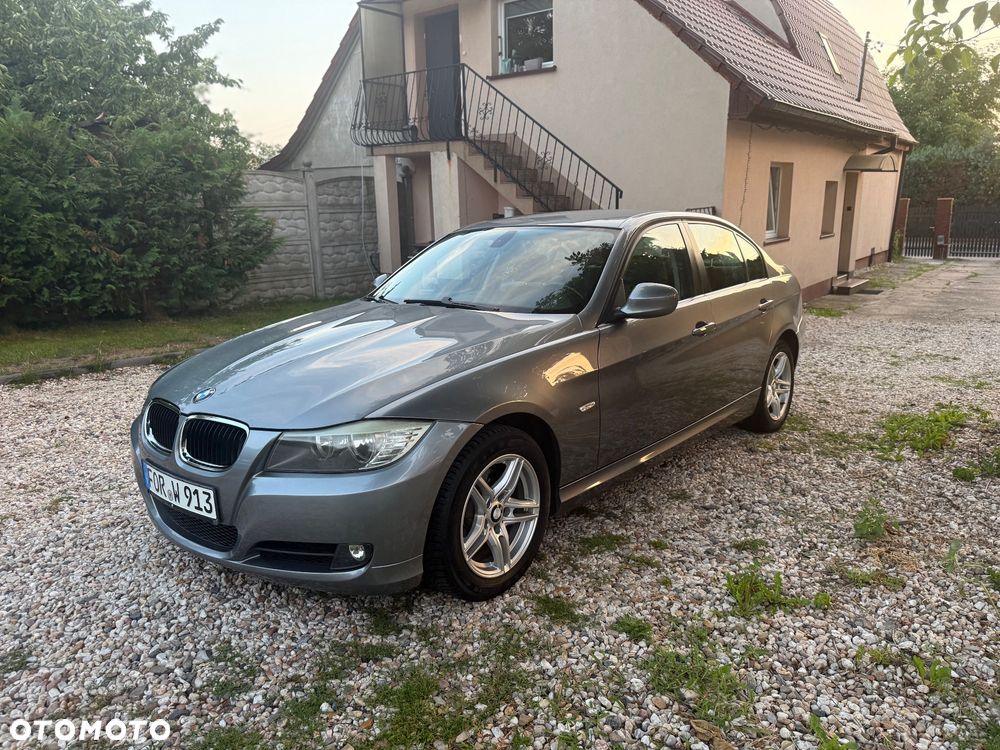 BMW Seria 3 320i Edition Exclusive - 4