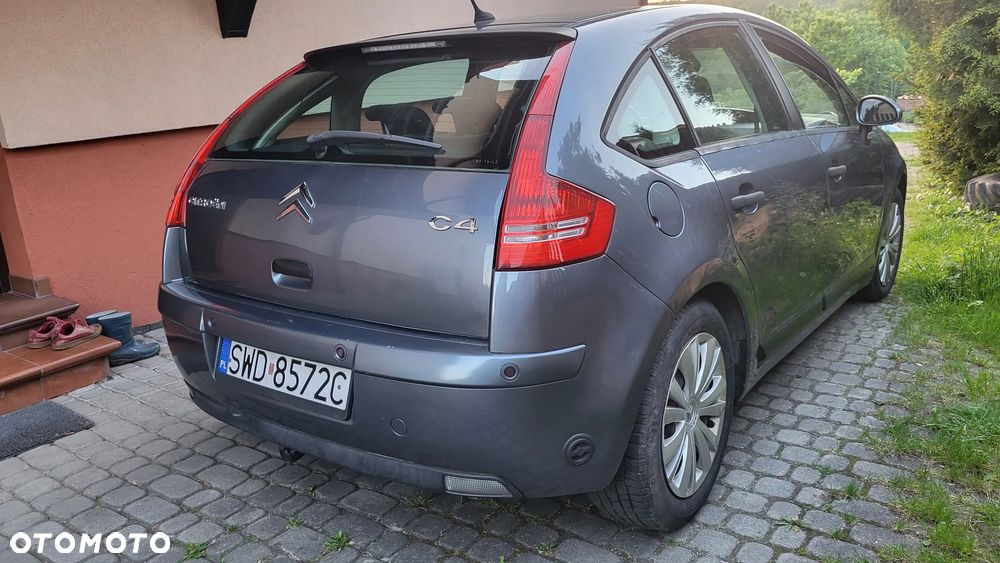 Citroën C4 1.6 16V Impress - 4