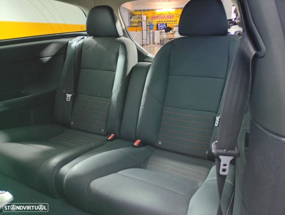 Volvo C30 1.6 D Drive Momentum — fotografia 25