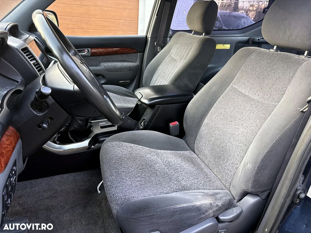 Toyota Land Cruiser - 9