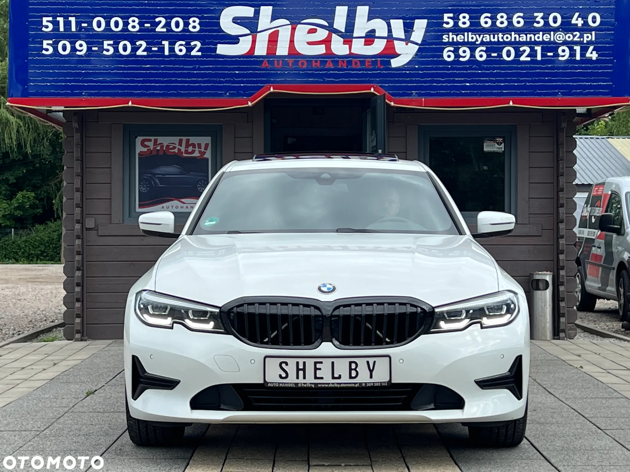 BMW Seria 3 330i Luxury Line sport - 4
