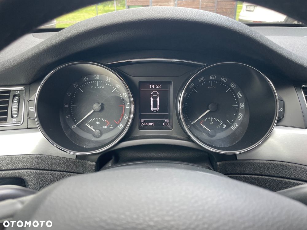 Skoda Superb 2.0 TDI 4x4 Ambition - 30
