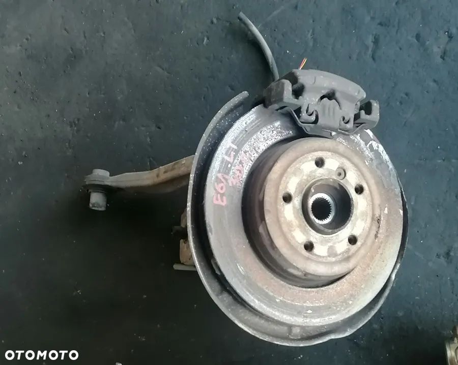 BMW 5 E61 3.0 D ZWROTNICA LEWY TYŁ - 1