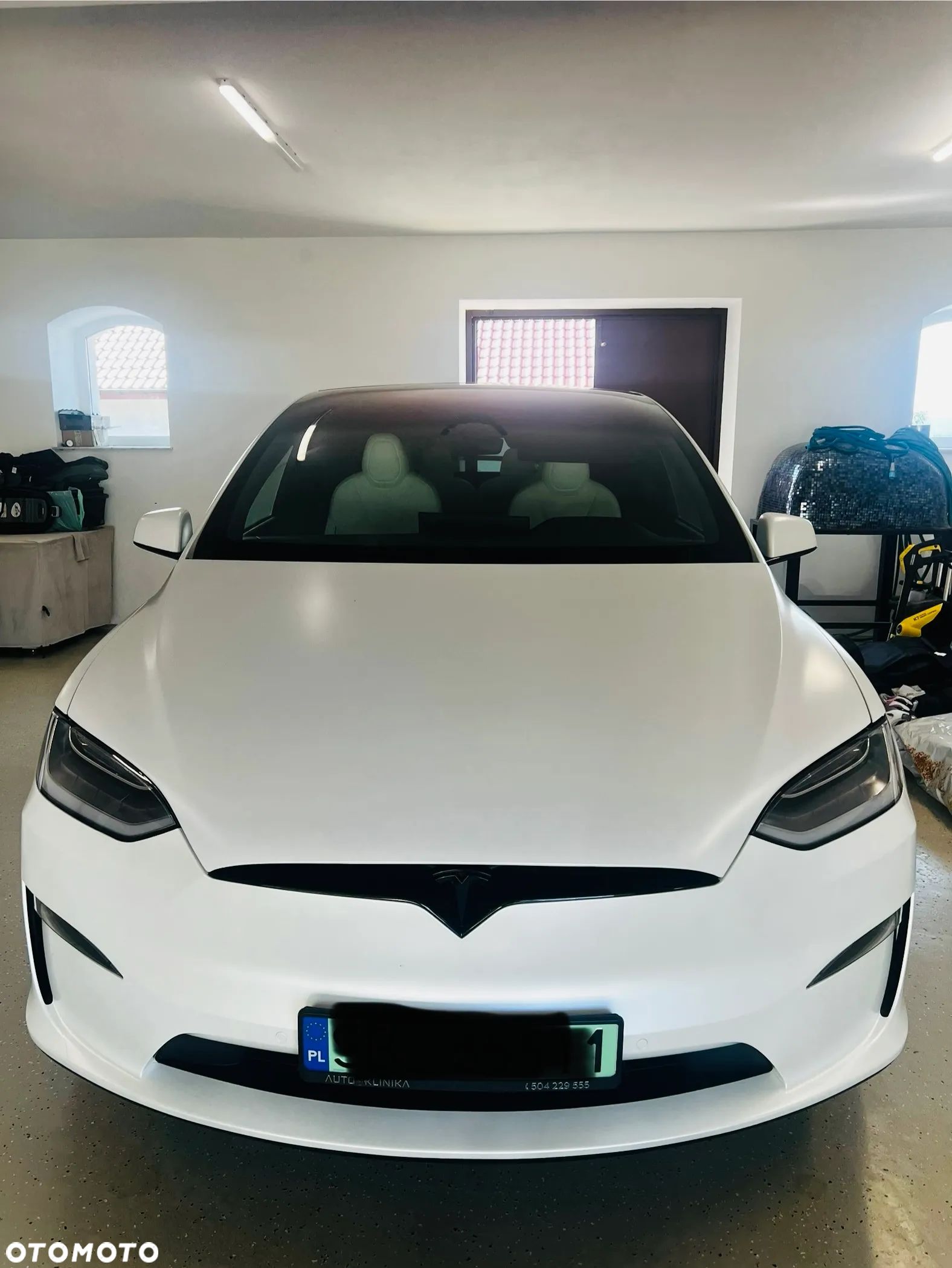 Tesla Model X Plaid - 1