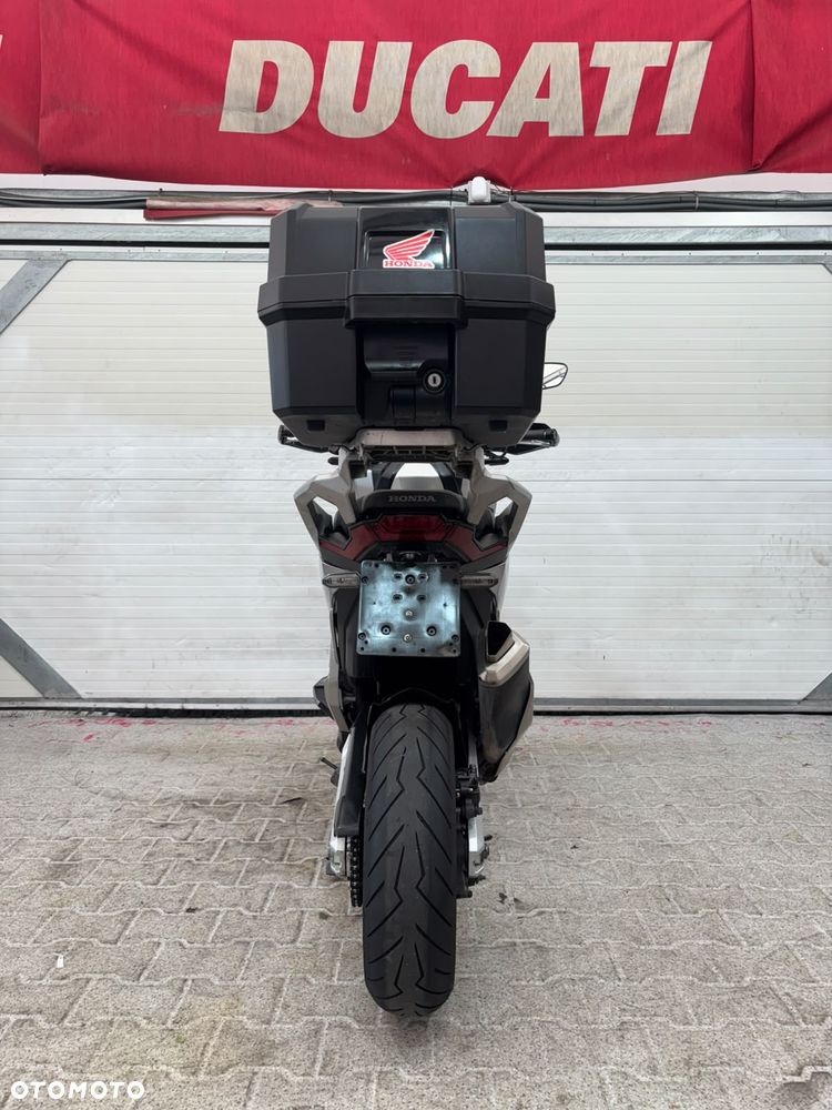 Honda X-ADV - 32
