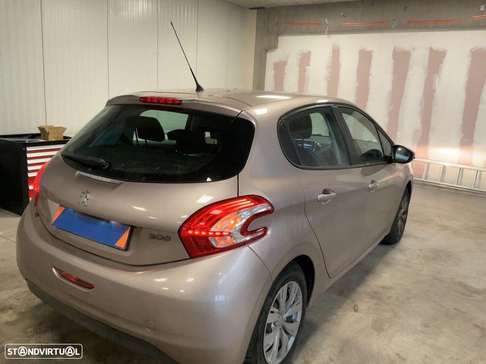 Peugeot 208 82 VTI Active - 3