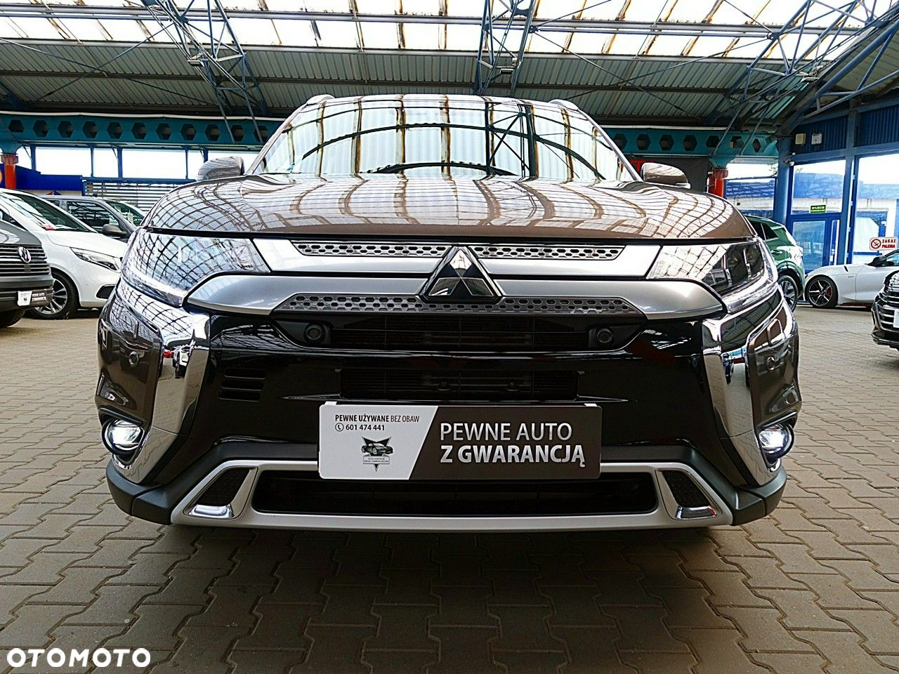 Mitsubishi Outlander - 4