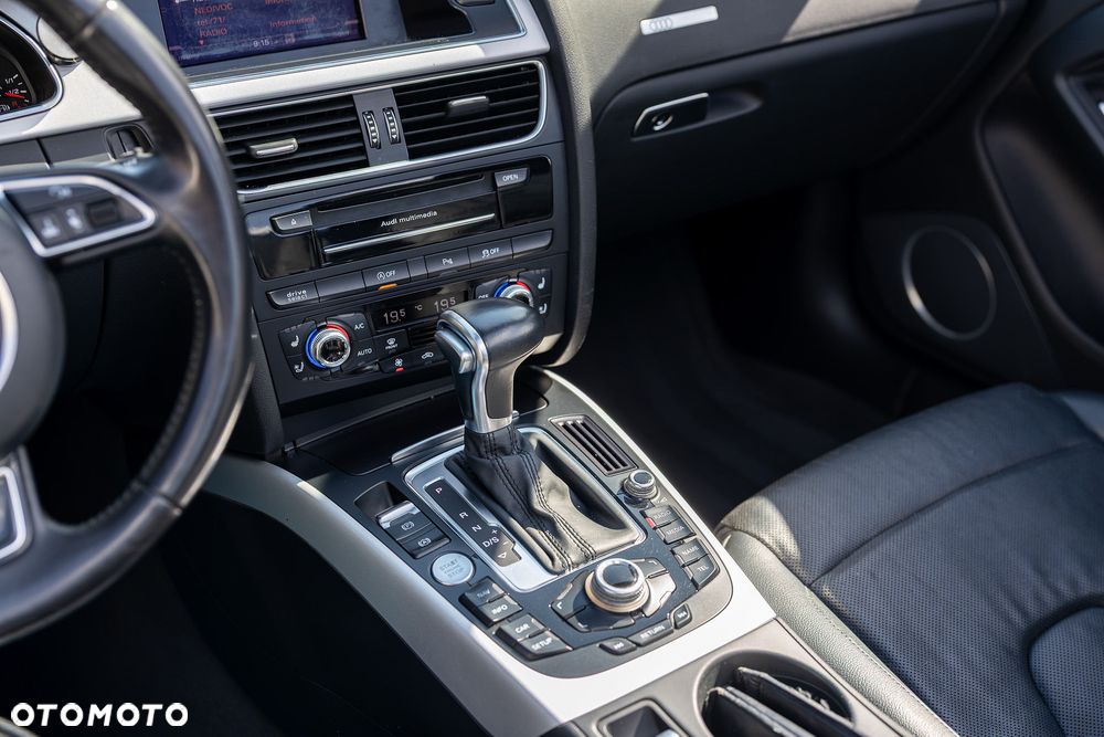 Audi A5 Cabrio 2.0 TDI DPF (clean diesel) multitronic - 12