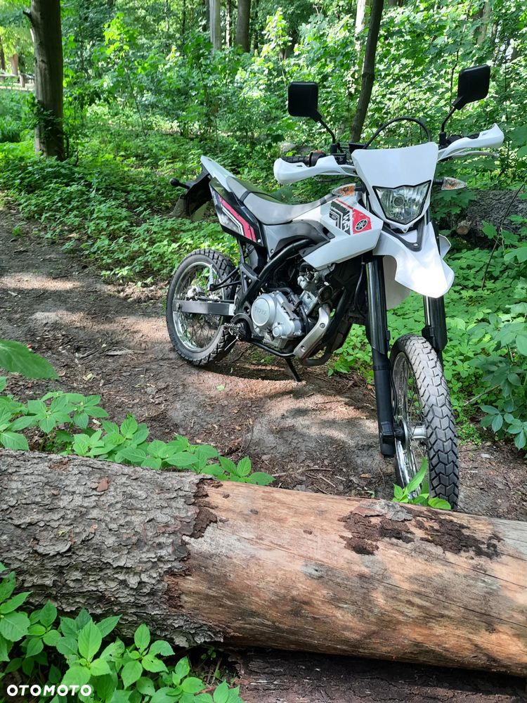 Yamaha WR - 8