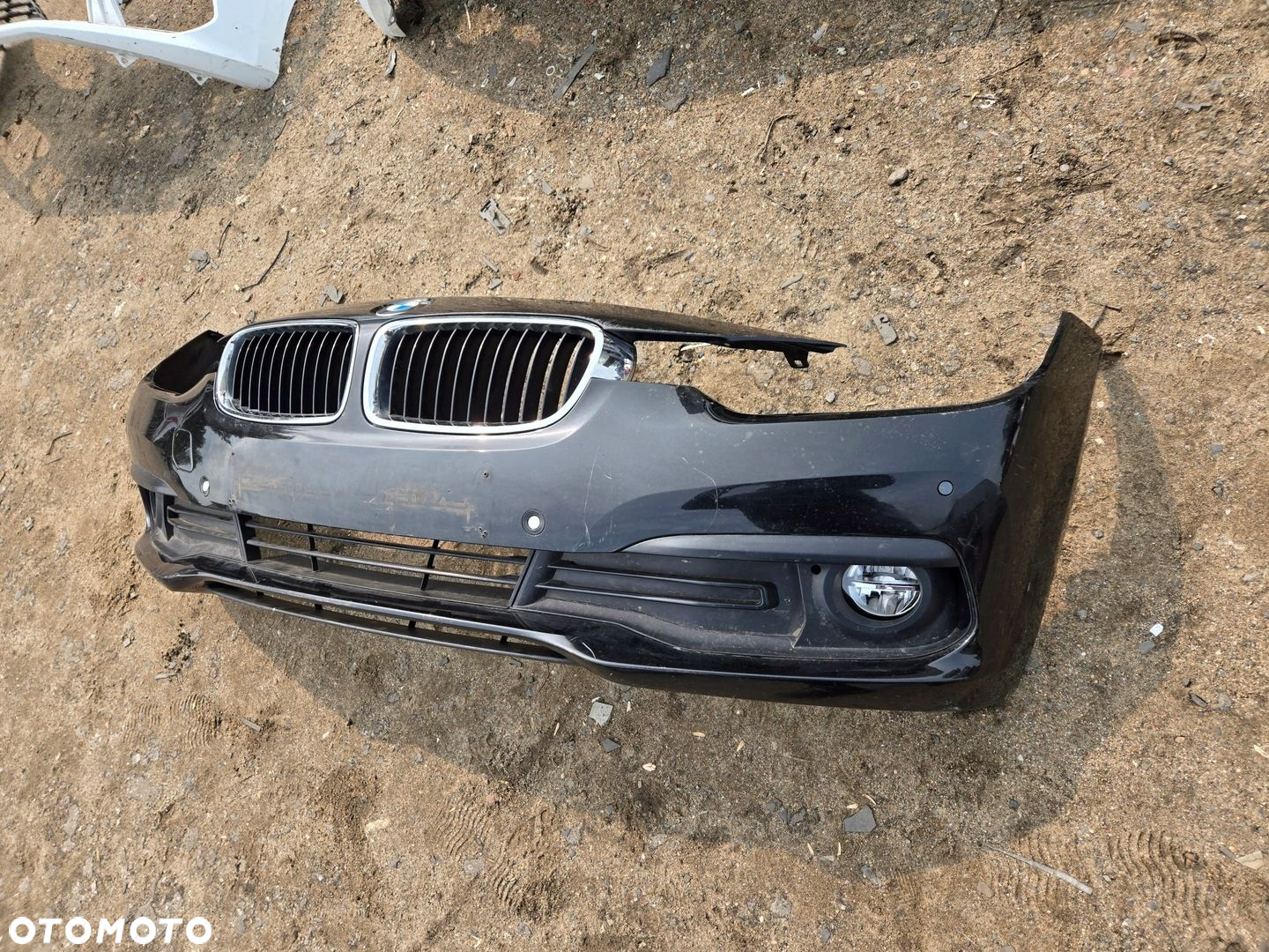 Zderzak BMW 3 F30 F31 LIFT - 3