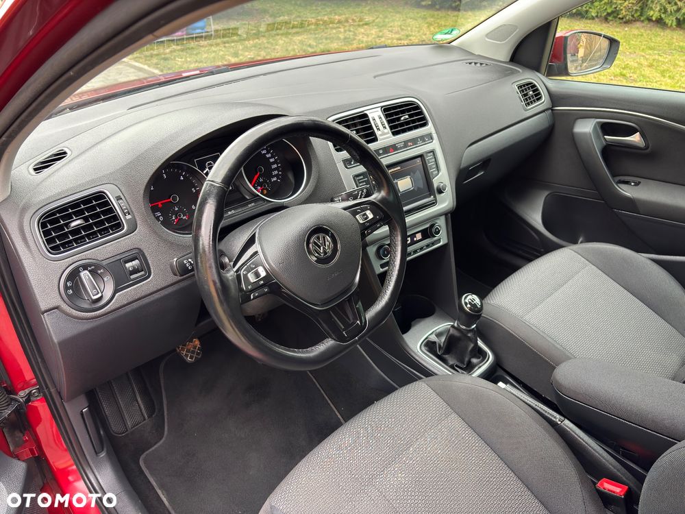 Volkswagen Polo 1.6 TDI Highline - 25