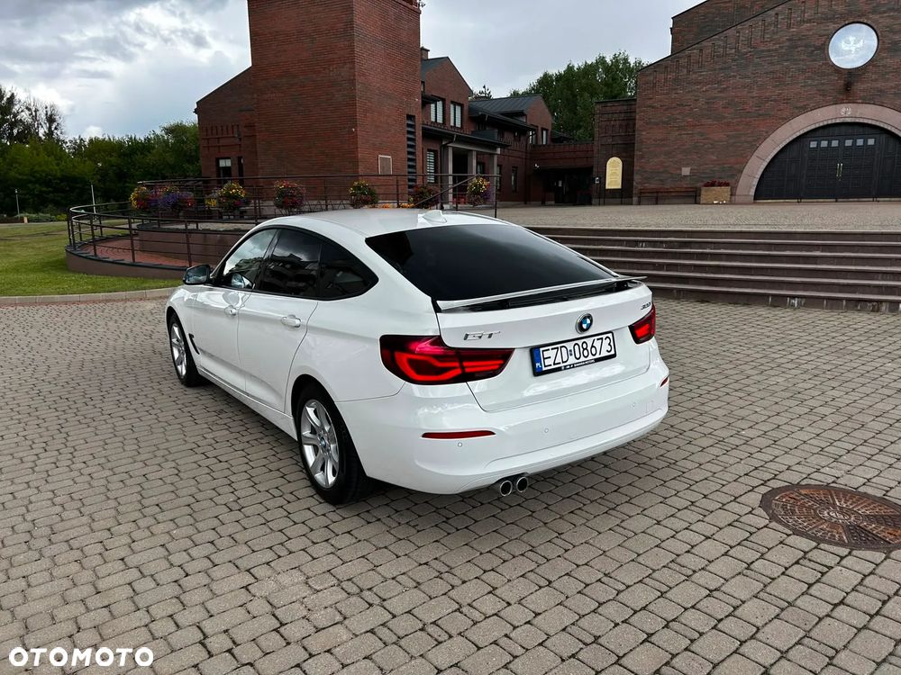 BMW 3GT 320i GPF Advantage - 9