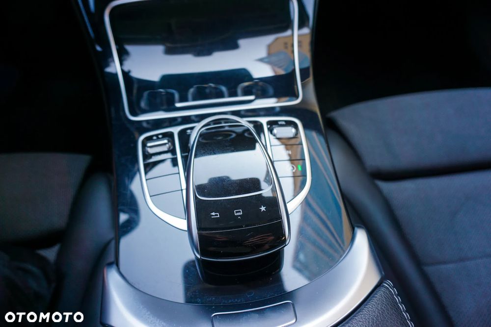 Mercedes-Benz Klasa C 200 7G-TRONIC Avantgarde - 30