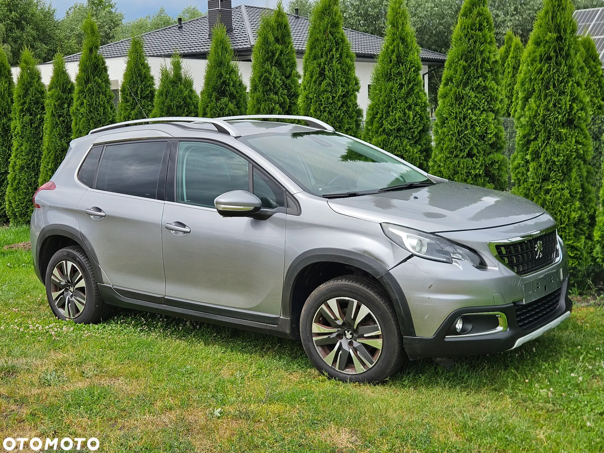 Peugeot 2008 1.2 PureTech Allure S&S - 5
