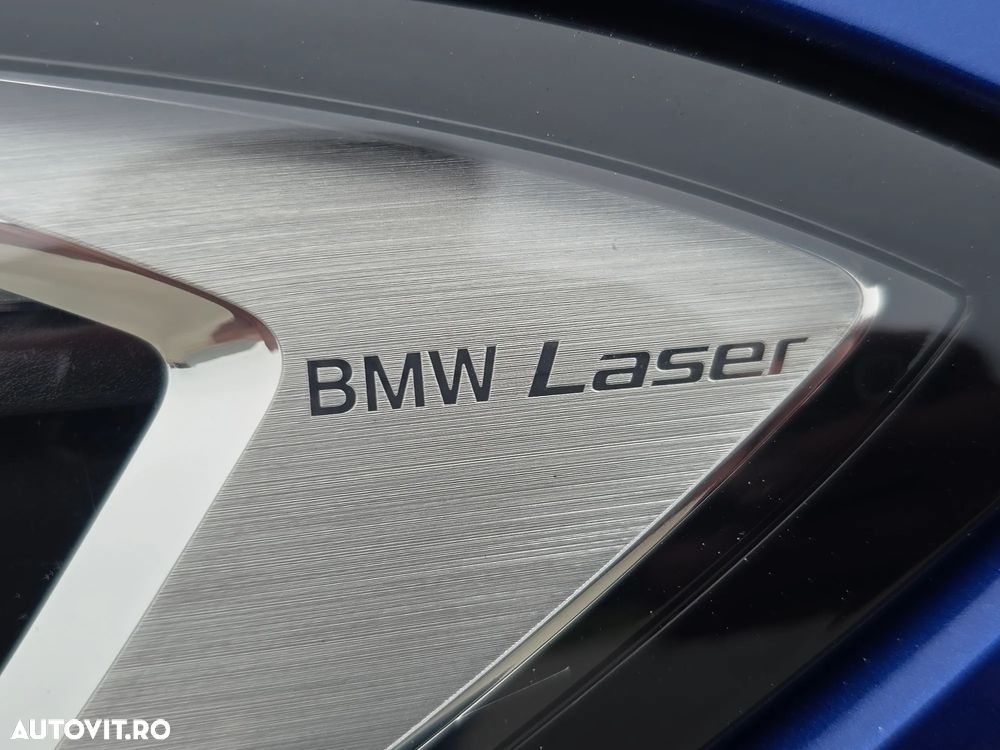 BMW Seria 3 330i xDrive AT - 7