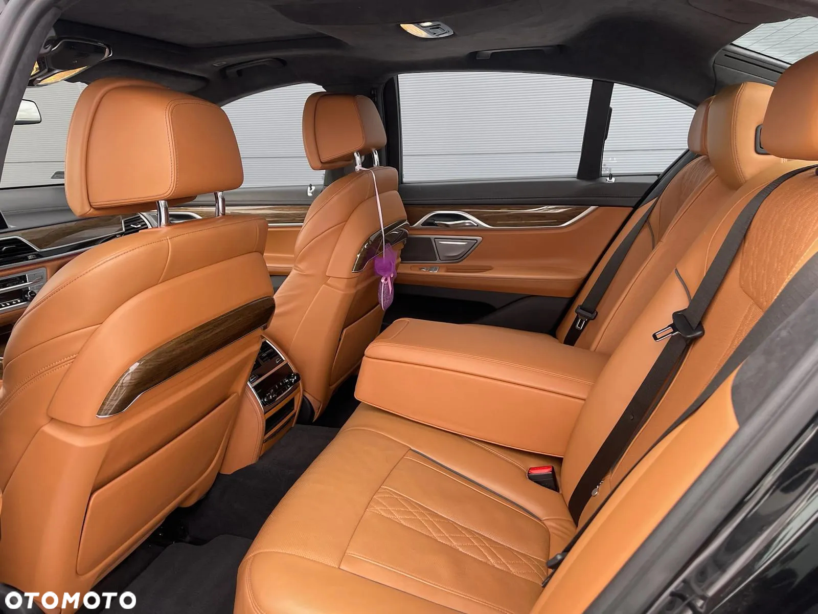 BMW Seria 7 750i xDrive - 19