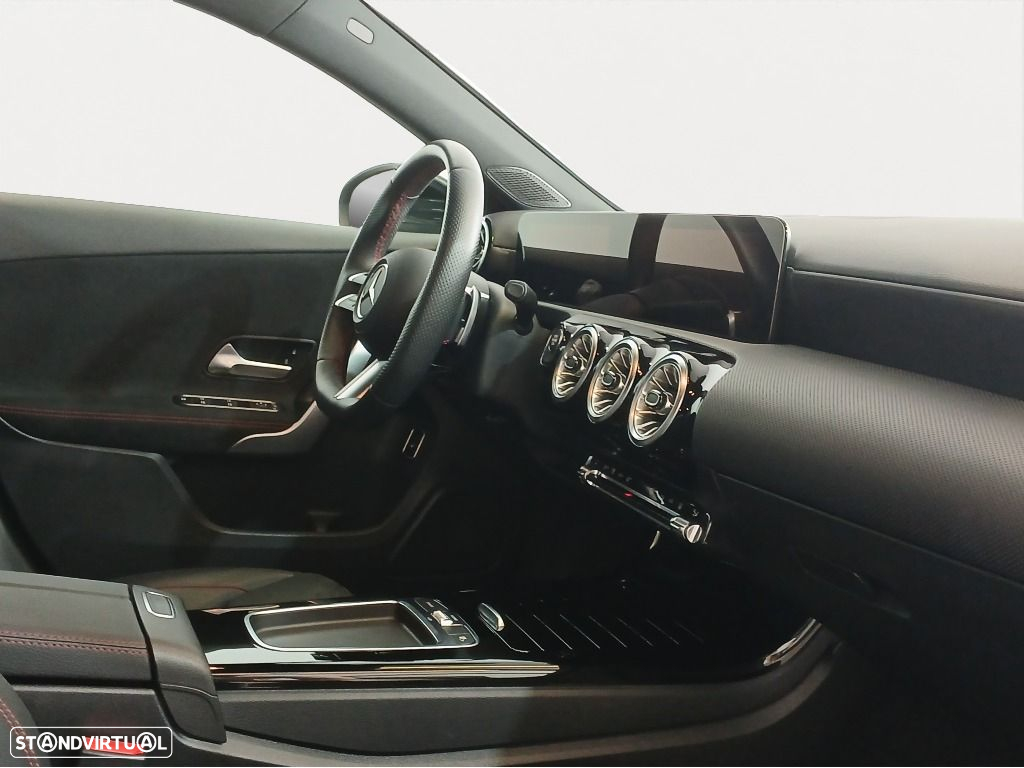 Mercedes-Benz A 250 - 12